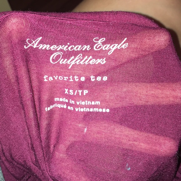 Sheer burgundy favorite tee from American Eagle - Picture 2 of 2